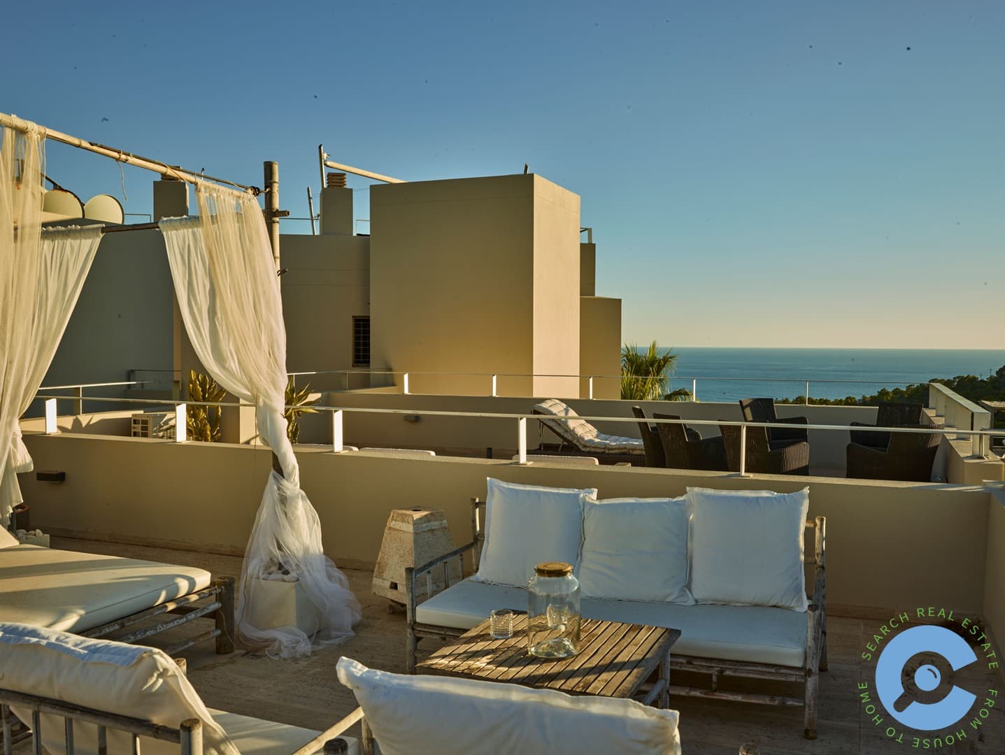 Penthouse met spectaculaire sunset view 25