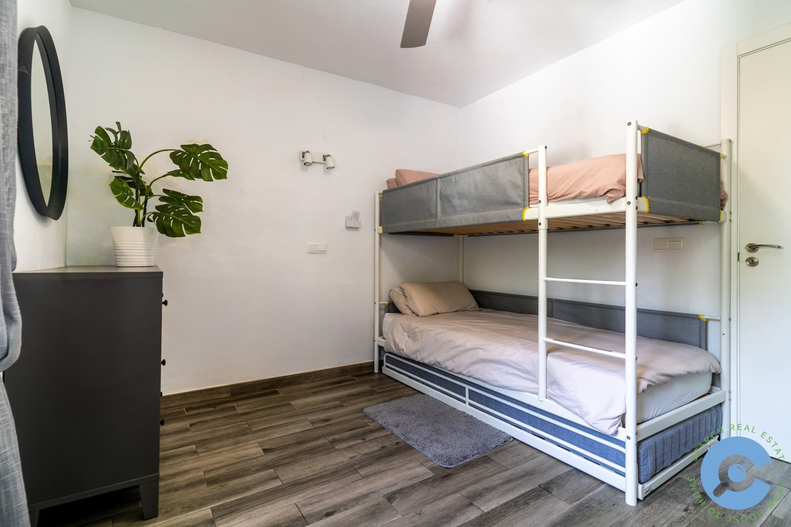 Instapklaar appartement met ruim terras 14