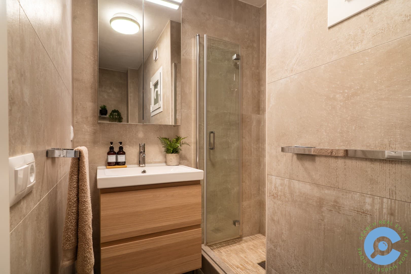 Instapklaar appartement met ruim terras 13