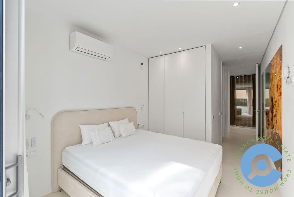 Huis met prachtig zeezicht en privé strand 16