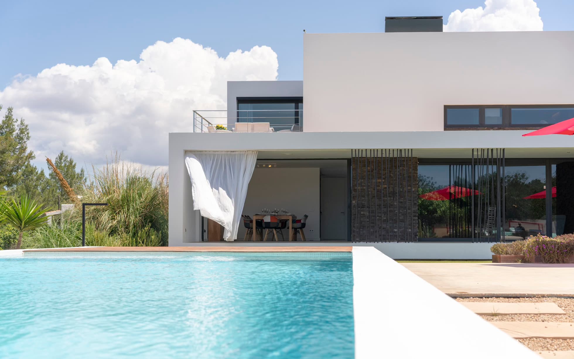 Moderne villa in groene vallei MET verhuurlicentie 7