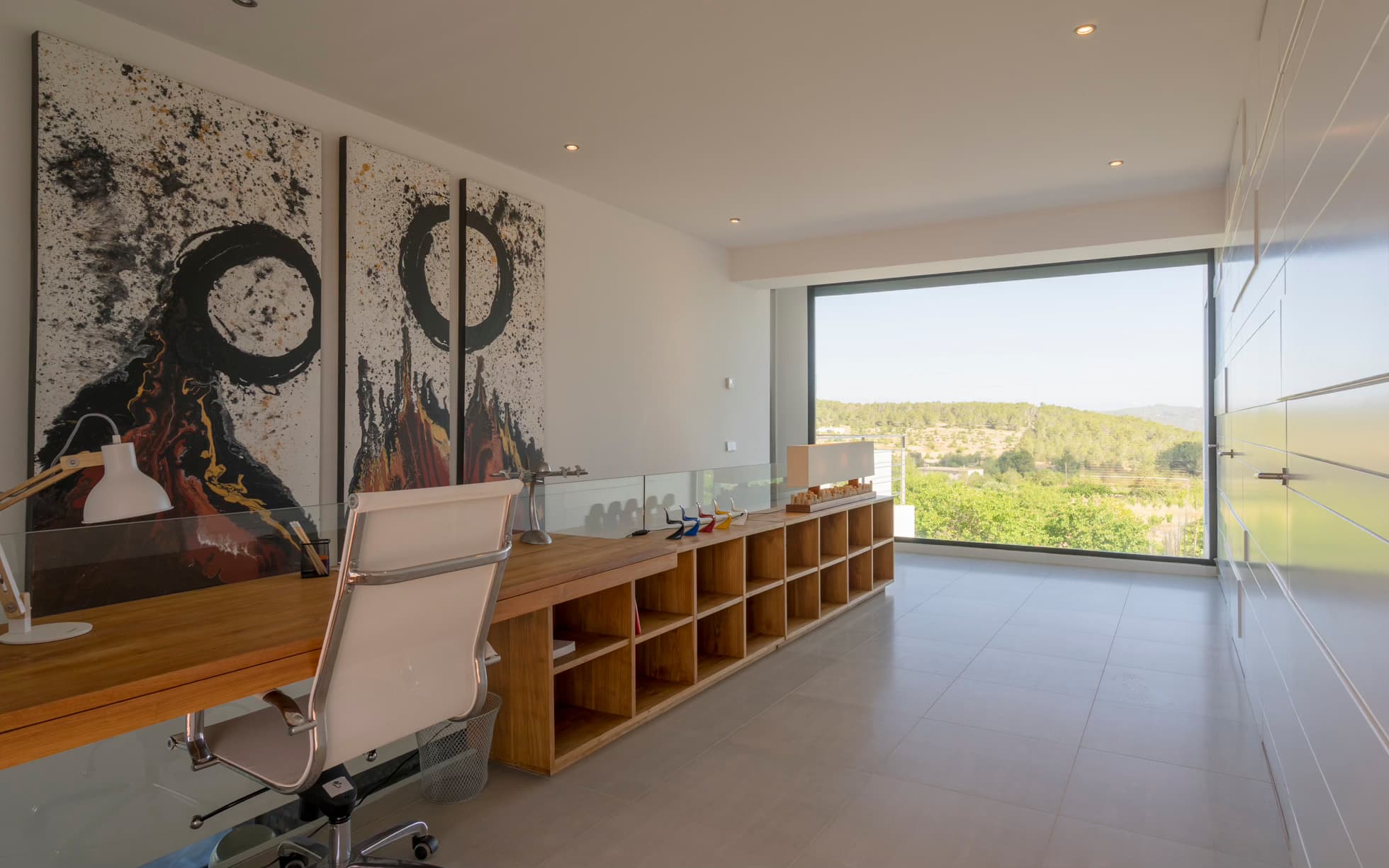 Moderne villa in groene vallei MET verhuurlicentie 11