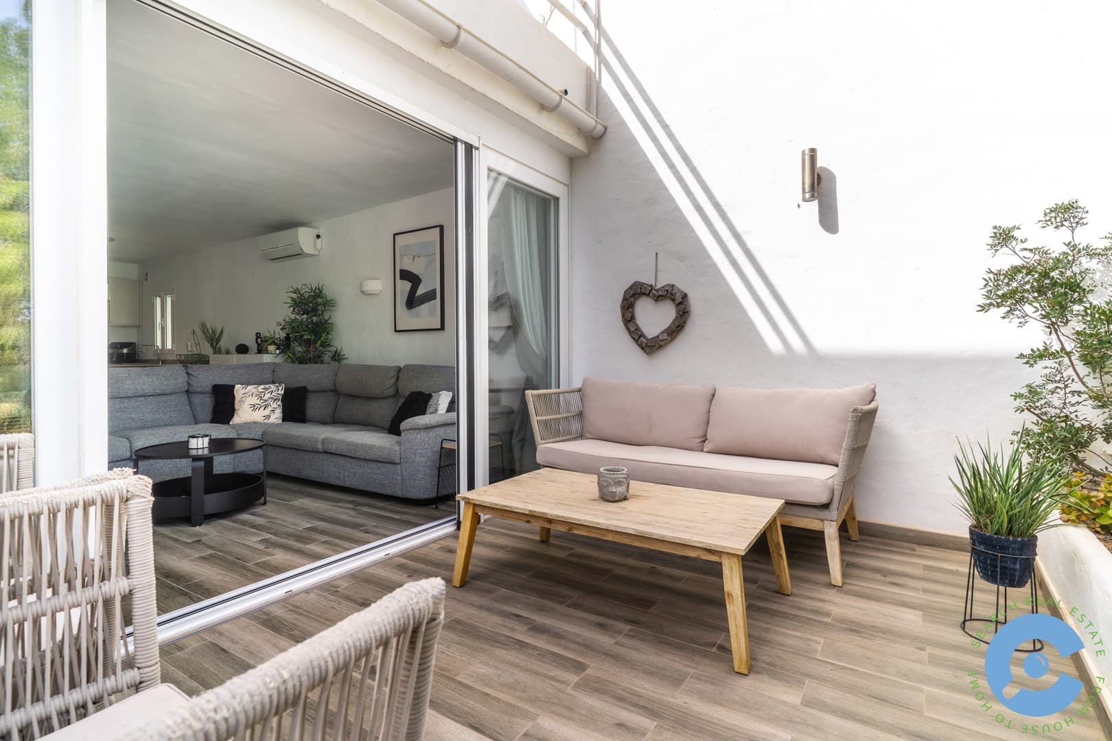 Instapklaar appartement met ruim terras 7