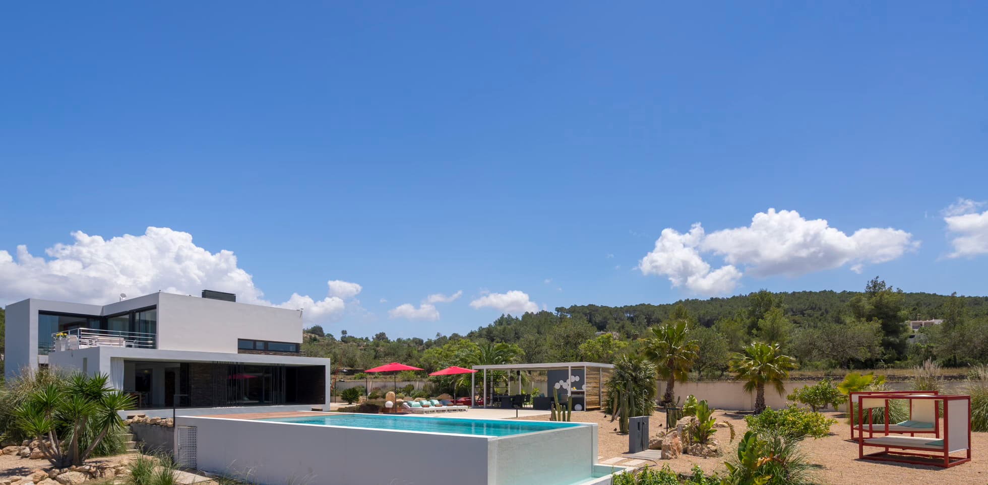 Moderne villa in groene vallei MET verhuurlicentie 9