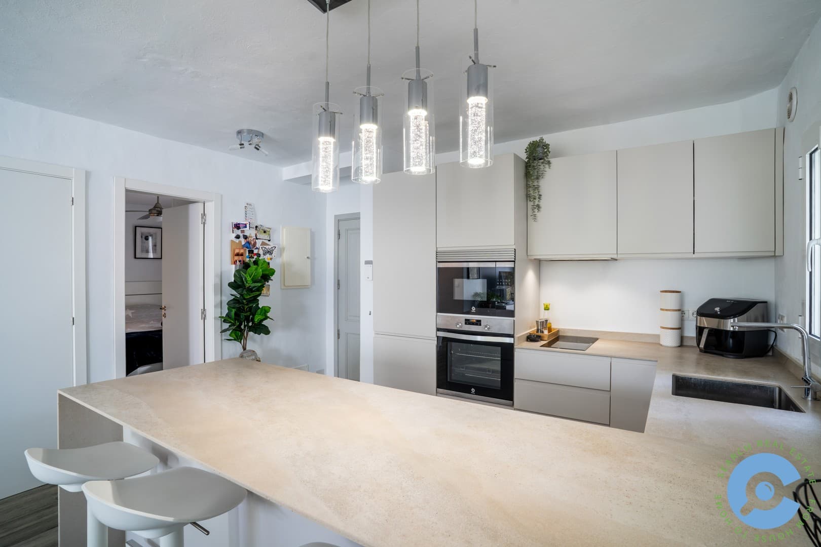 Instapklaar appartement met ruim terras 4