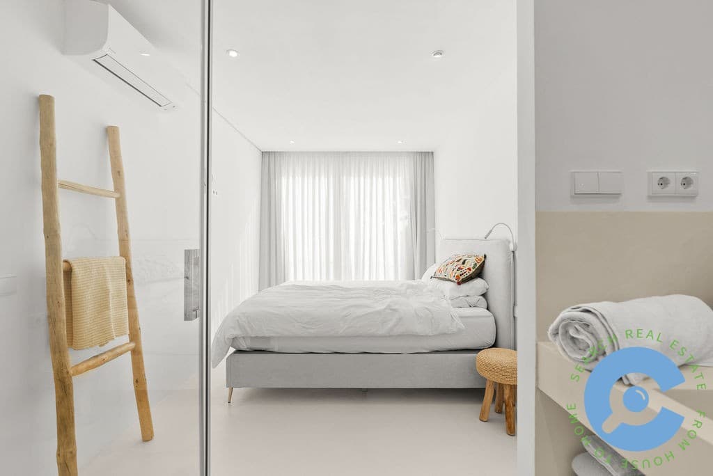 Huis met prachtig zeezicht en privé strand 30