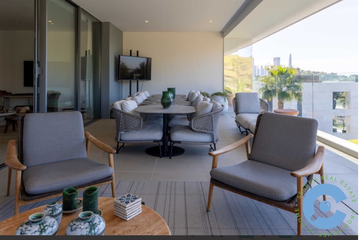 Penthouse appartement met privaat zwembad 9