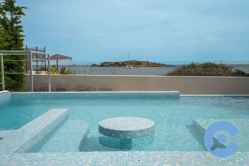 Huis met prachtig zeezicht en privé strand 9